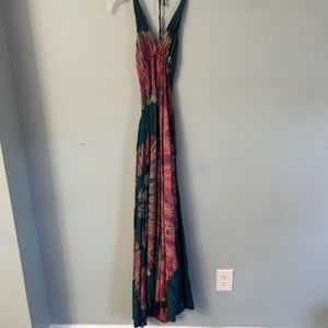 Beautiful multi-colored maxi dress (XS) - Excellent condition
